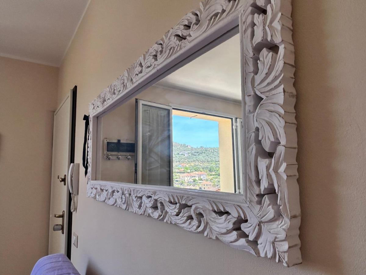 Holiday Home Delo - Imperia Luaran gambar